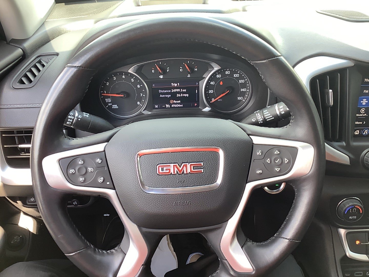 Used 2022 GMC Terrain SLT w/ Infotainment Package II AWD/4WD image 12
