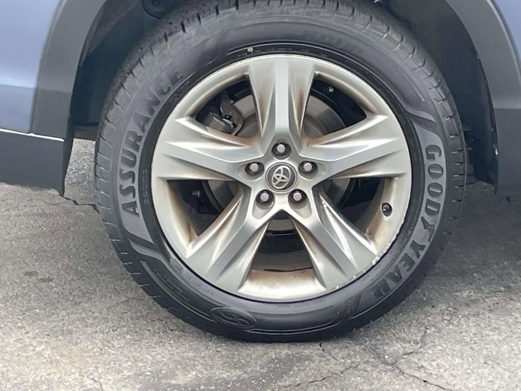 Used 2016 Toyota Highlander Limited image 12