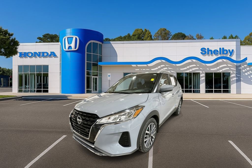 Used 2023 Nissan Kicks SV image 4