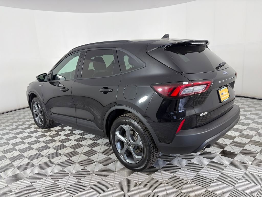 Certified 2025 Ford Escape ST-Line Select image 5