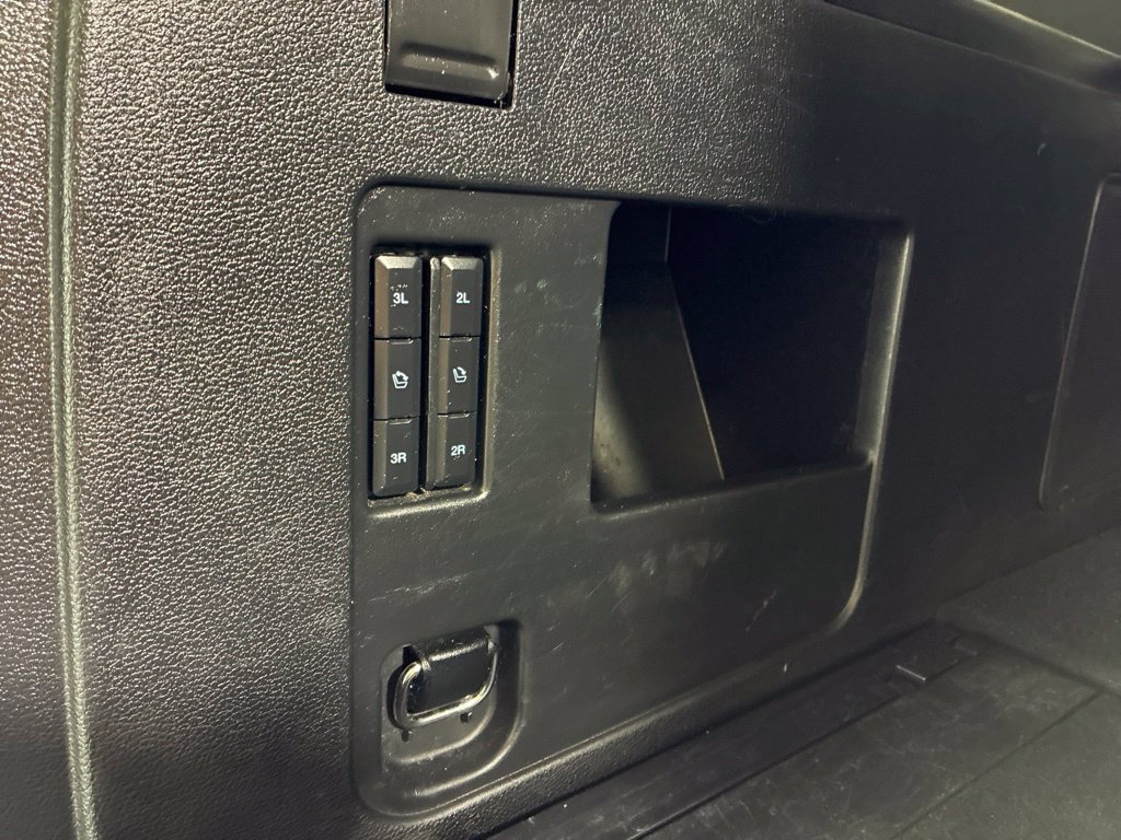 Used 2019 Ford Expedition Max Platinum RWD image 36