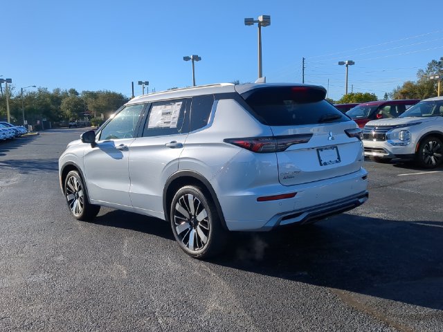 New 2026 Mitsubishi Outlander SEL FWD image 8
