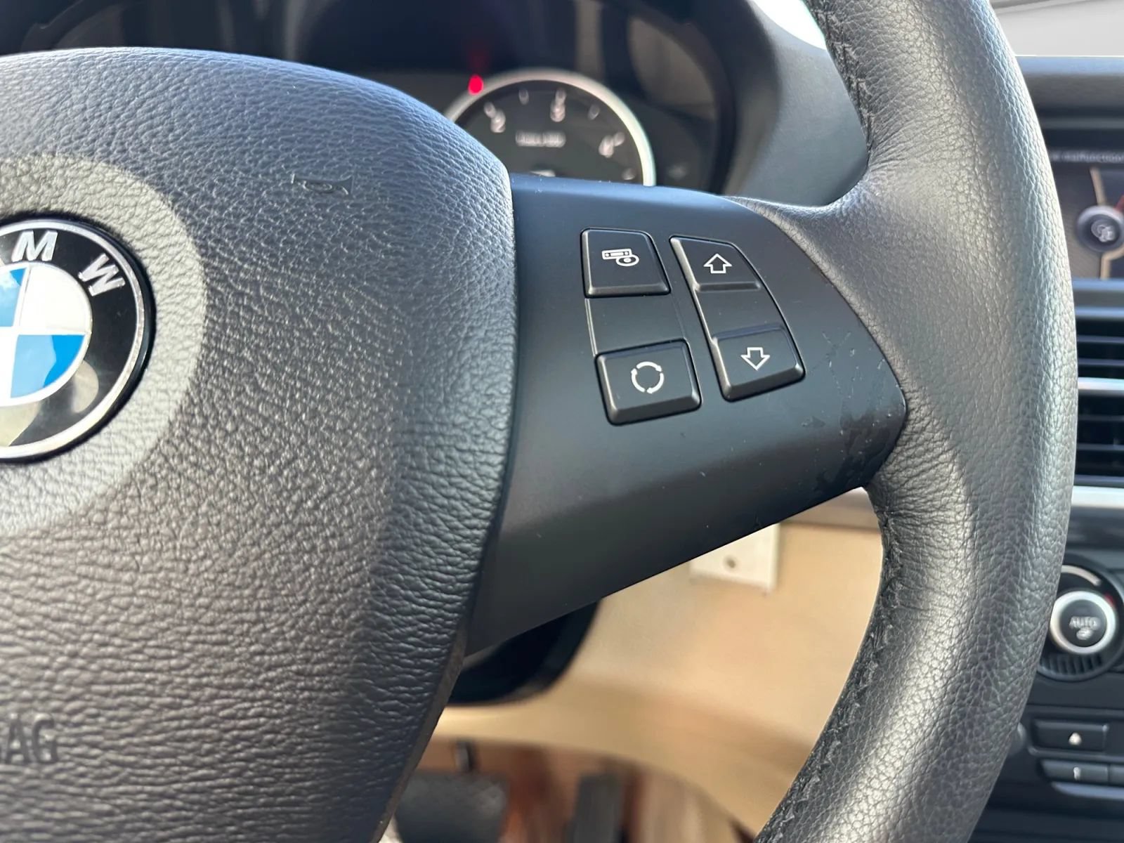 Used 2010 BMW X5 xDrive35d AWD/4WD image 26