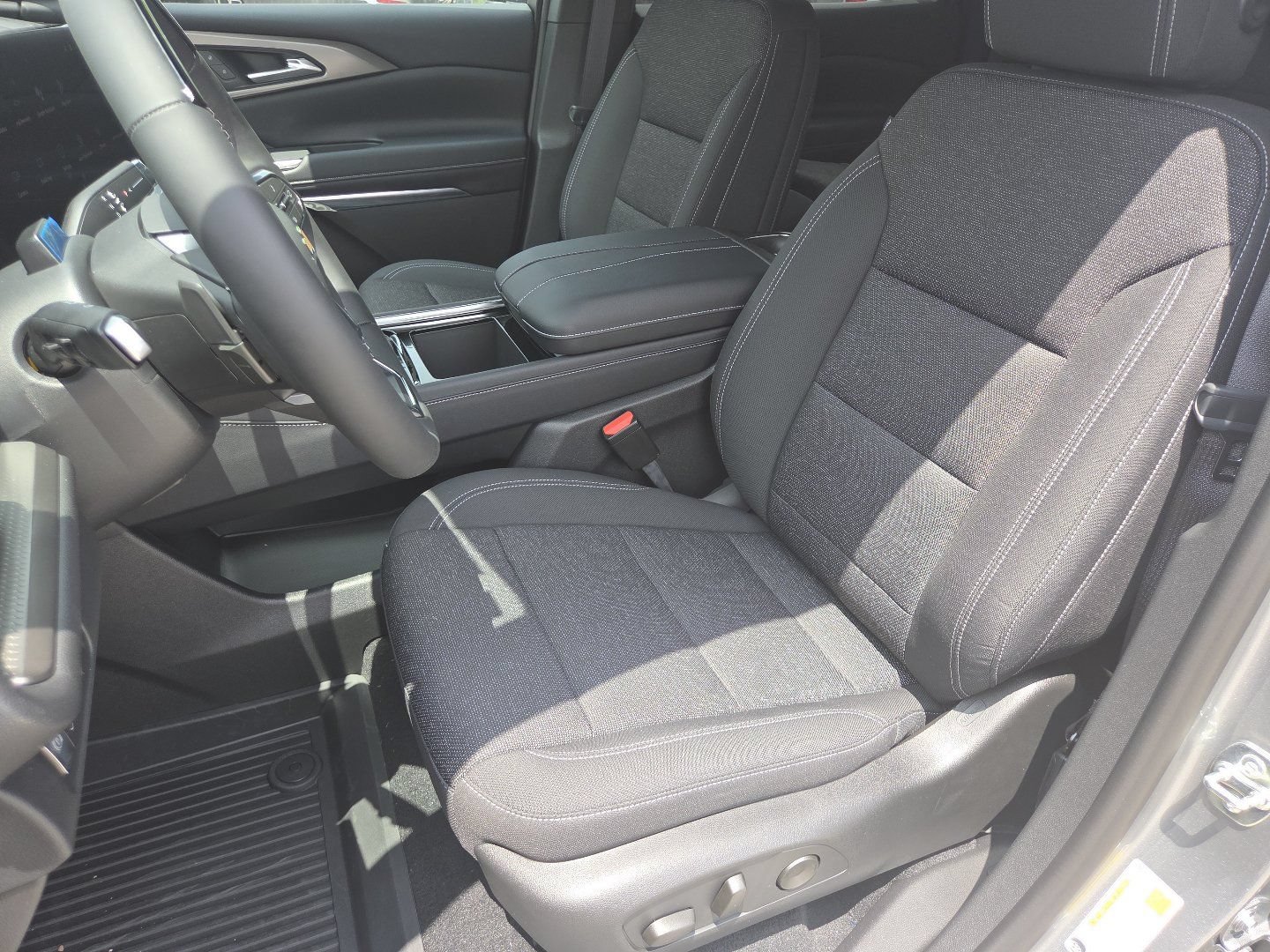 New 2026 Chevrolet Traverse LT w/ Enhanced Driving Package AWD/4WD image 32