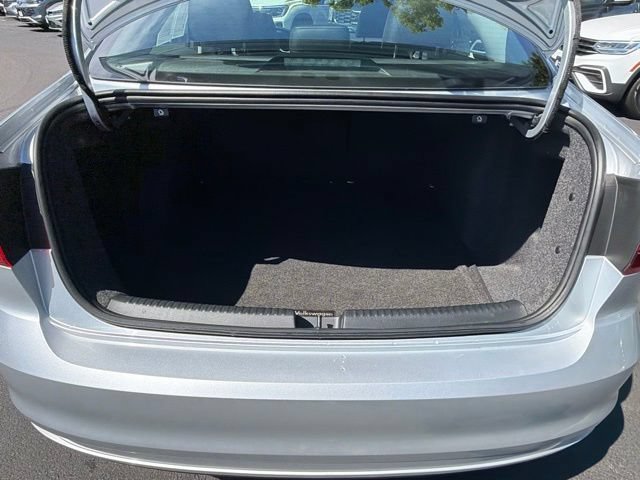 Used 2015 Volkswagen Jetta SE FWD image 23