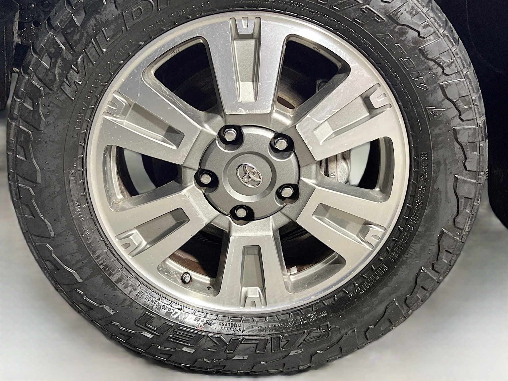 Used 2012 Toyota Tundra 4x4 Double Cab w/ Tow Pkg image 12