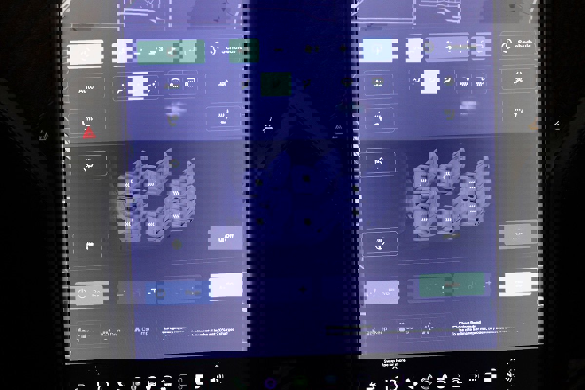 Used 2020 Tesla Model X image 50