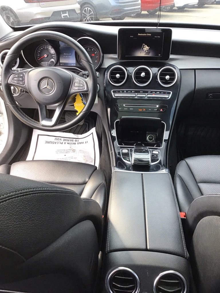 Used 2016 Mercedes-Benz C 300 4MATIC Sedan image 9
