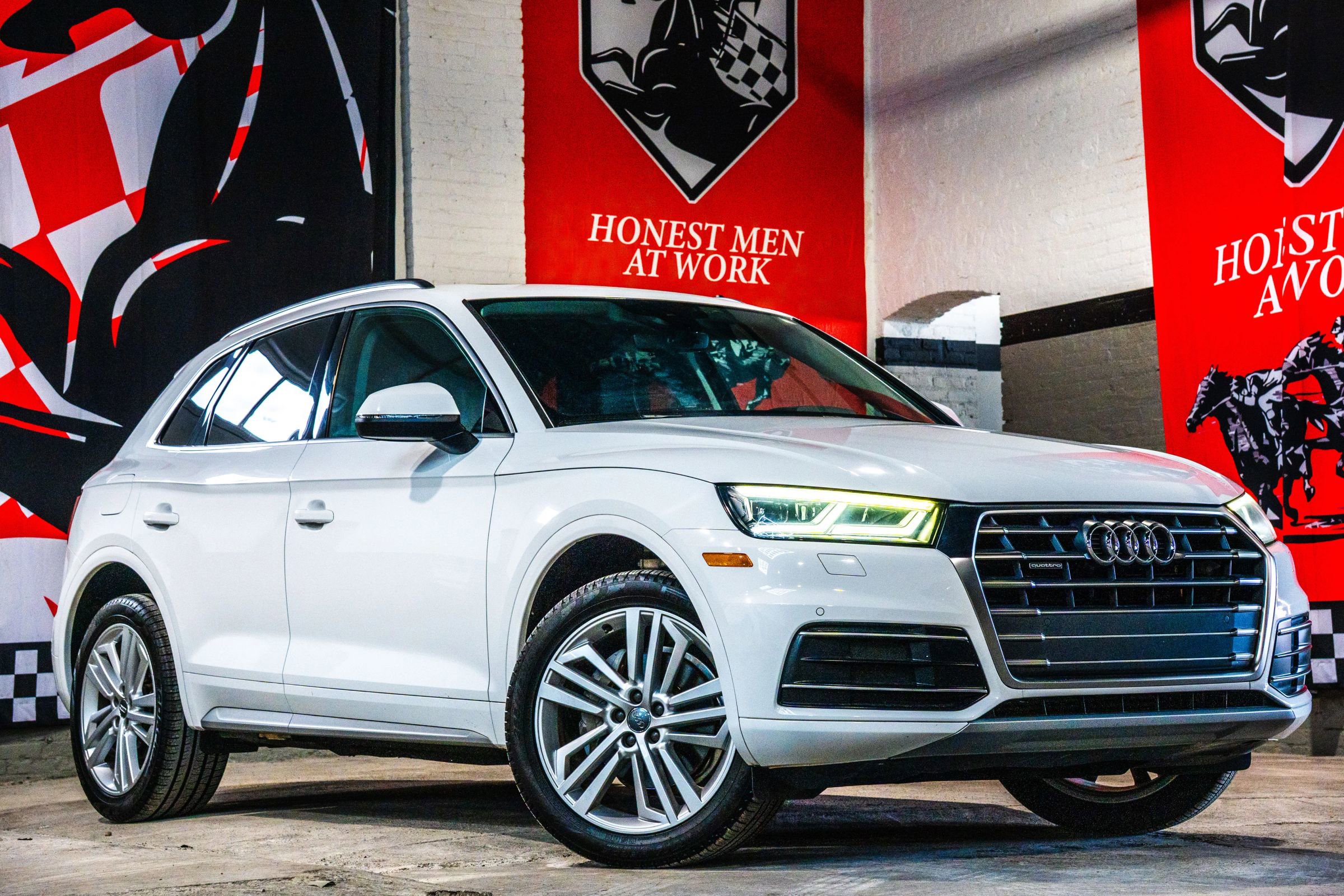 Used 2018 Audi Q5 2.0T Premium Plus image 1
