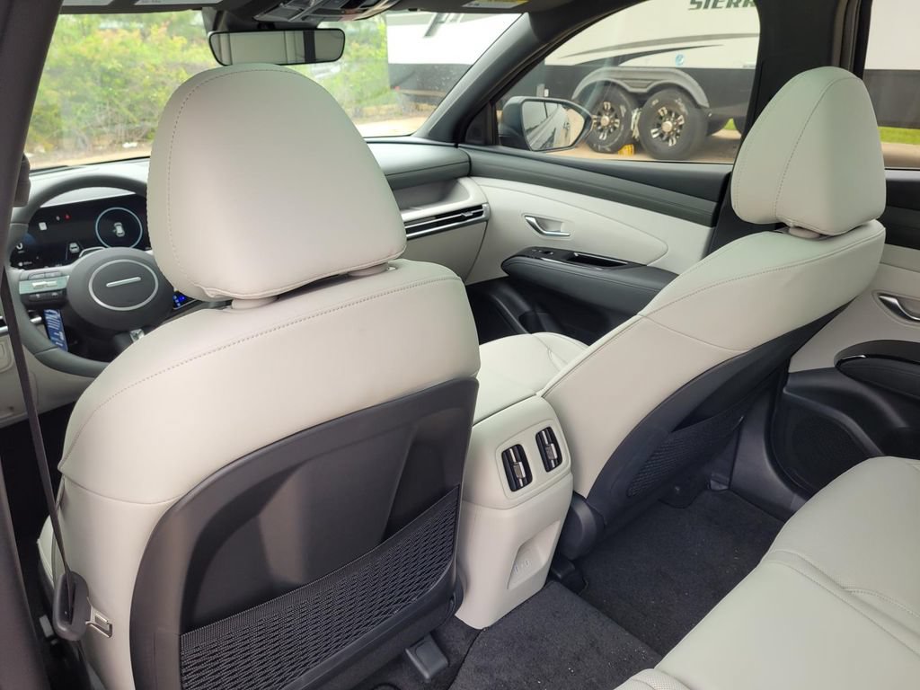 New 2026 Hyundai Tucson Limited FWD image 23