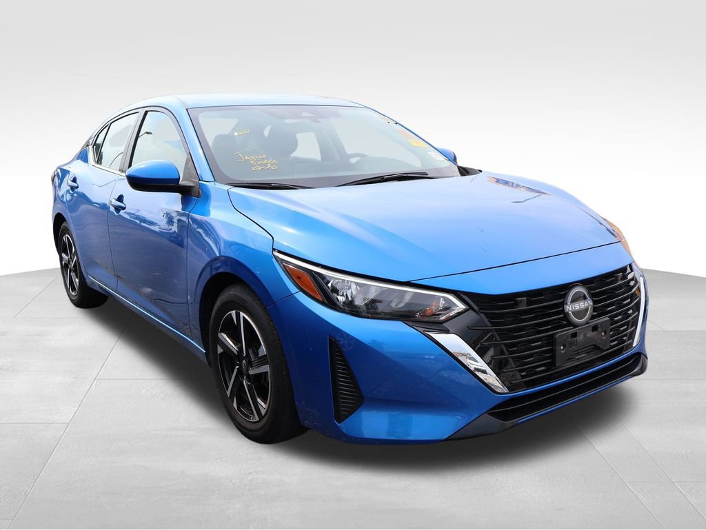 Used 2025 Nissan Sentra SV FWD image 13