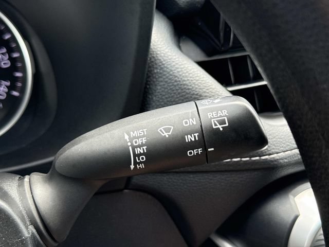 Used 2022 Toyota RAV4 LE FWD image 25