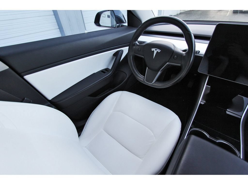 Used 2018 Tesla Model 3 Performance AWD/4WD image 9
