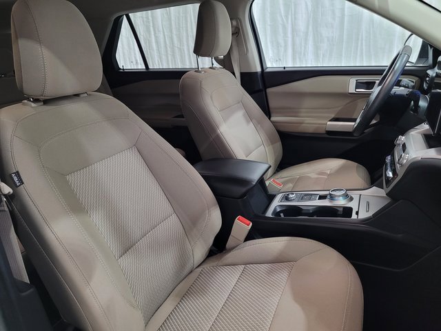 Used 2022 Ford Explorer XLT image 58