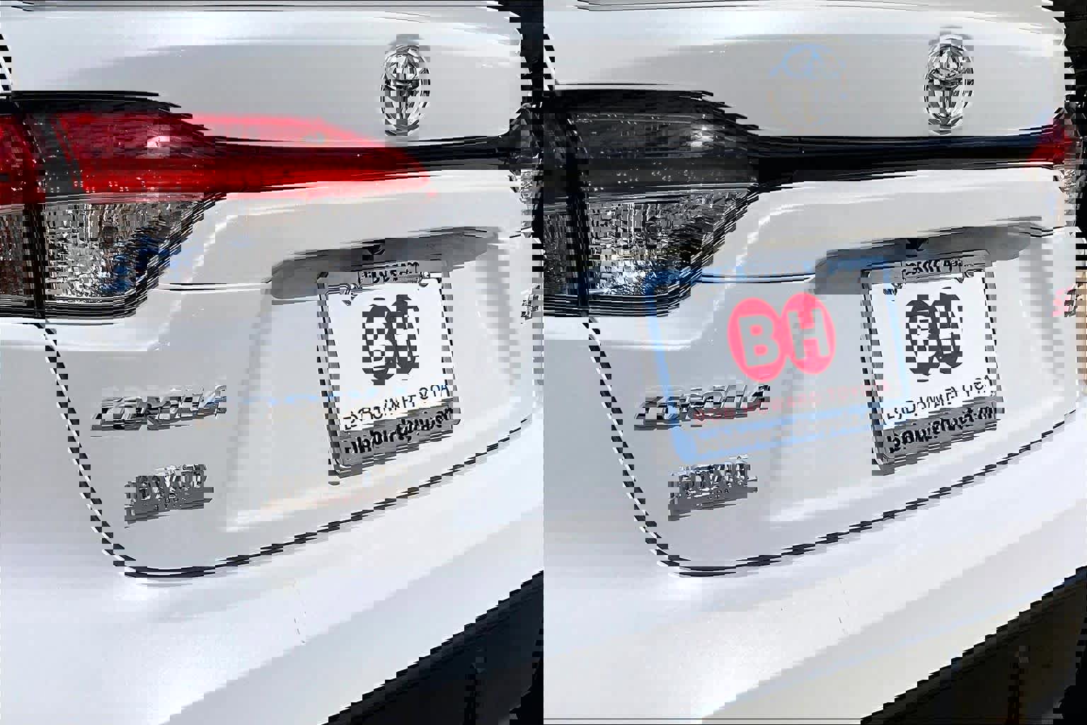 Used 2025 Toyota Corolla SE image 30