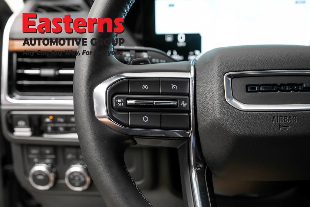 Used 2025 GMC Yukon Denali AWD/4WD image 15