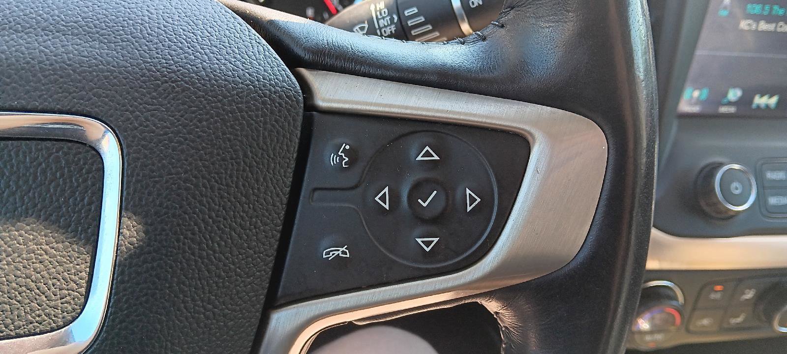 Used 2019 GMC Acadia Denali w/ Technology Package image 19