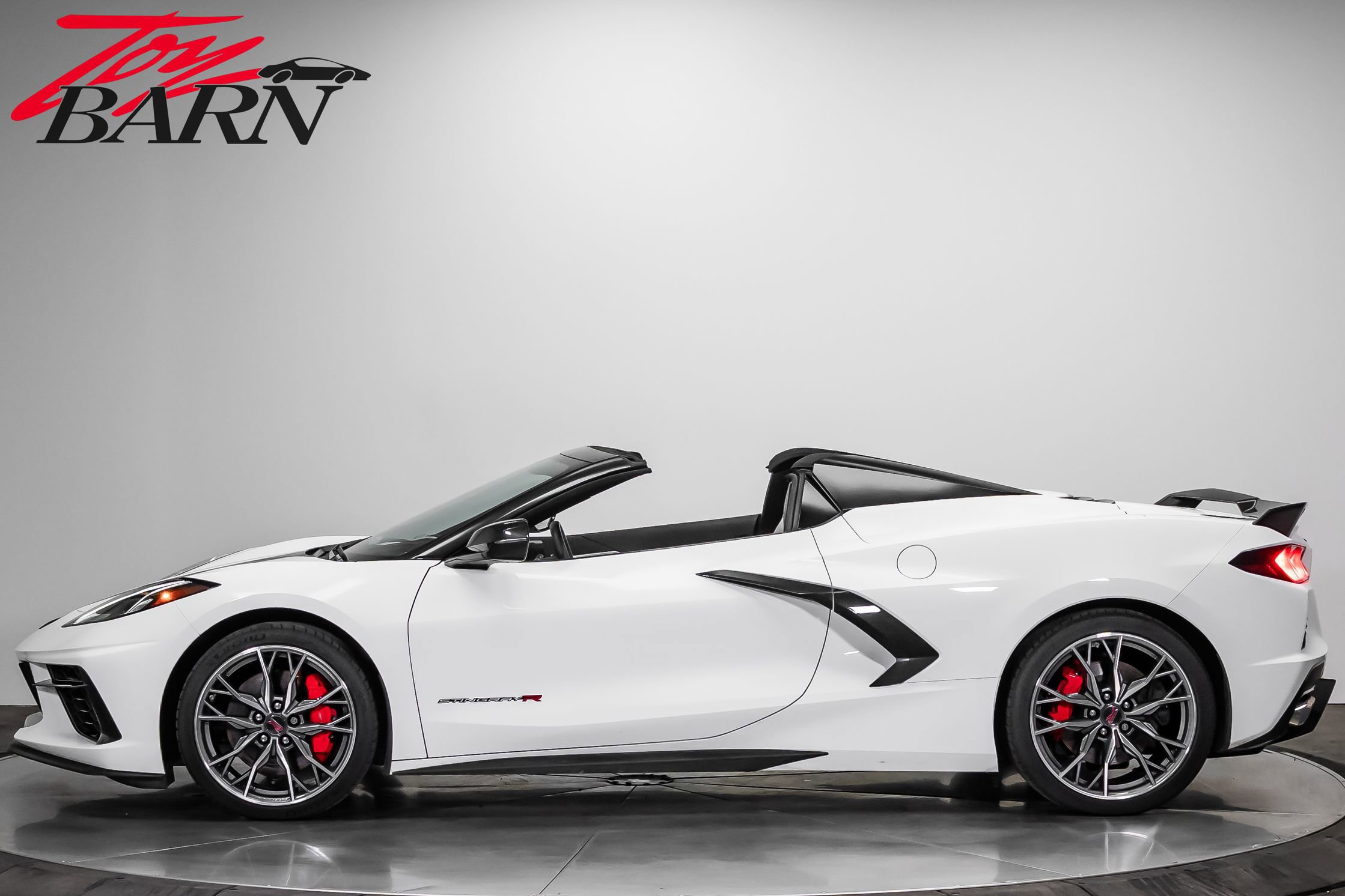 Used 2023 Chevrolet Corvette Stingray Preferred Conv w/ Z51 Performance Package RWD image 2