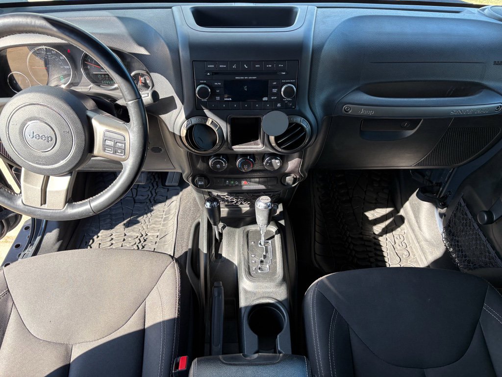 Used 2018 Jeep Wrangler Golden Eagle image 2