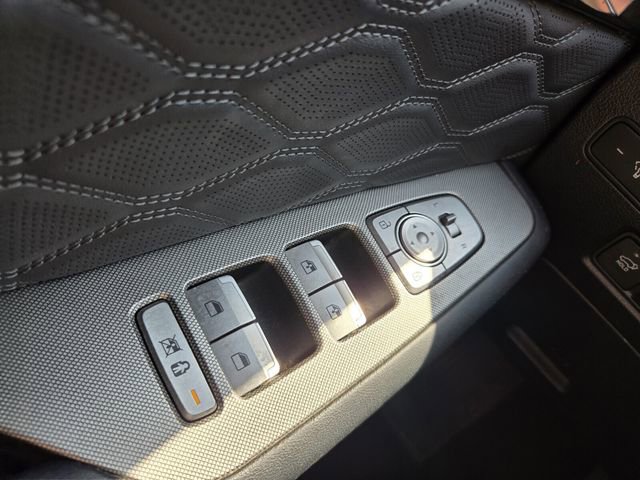 Used 2021 Hyundai Palisade Calligraphy image 31