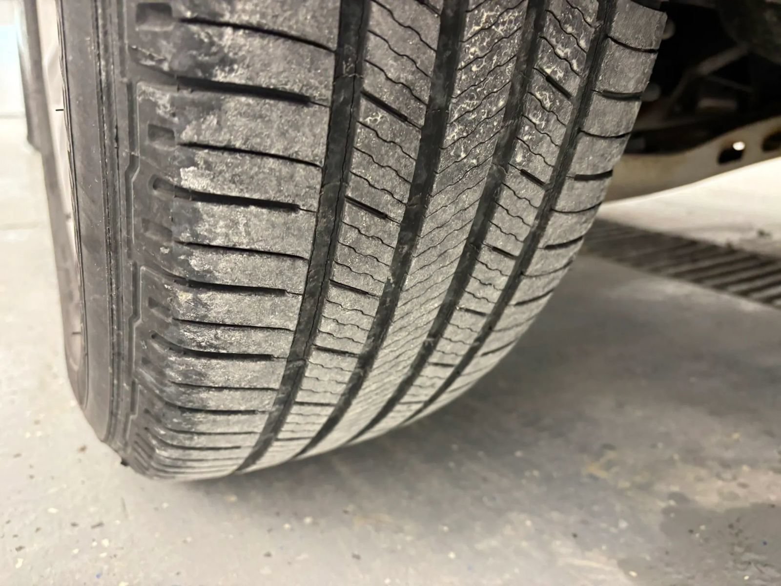 Used 2019 Chevrolet Equinox LT FWD image 49