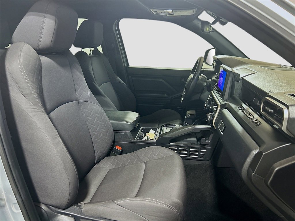 Used 2025 Toyota Tacoma SR image 23