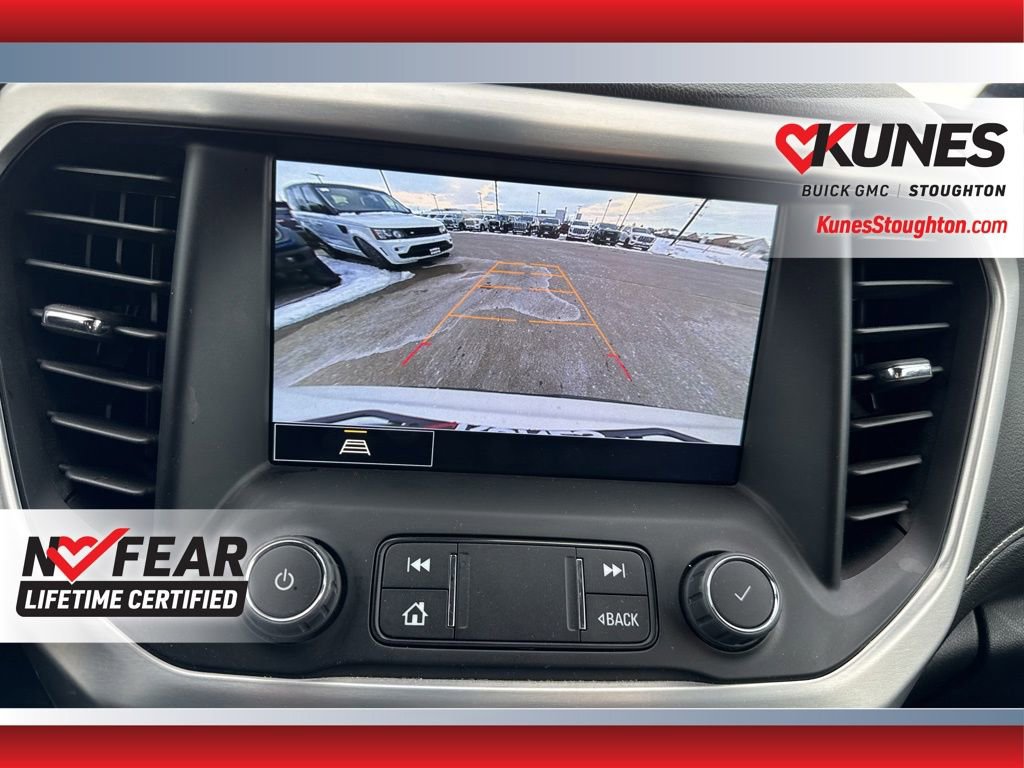 Used 2023 GMC Acadia SLT image 31