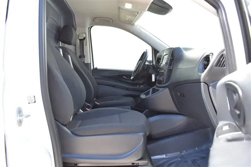 Used 2020 Mercedes-Benz Metris image 27