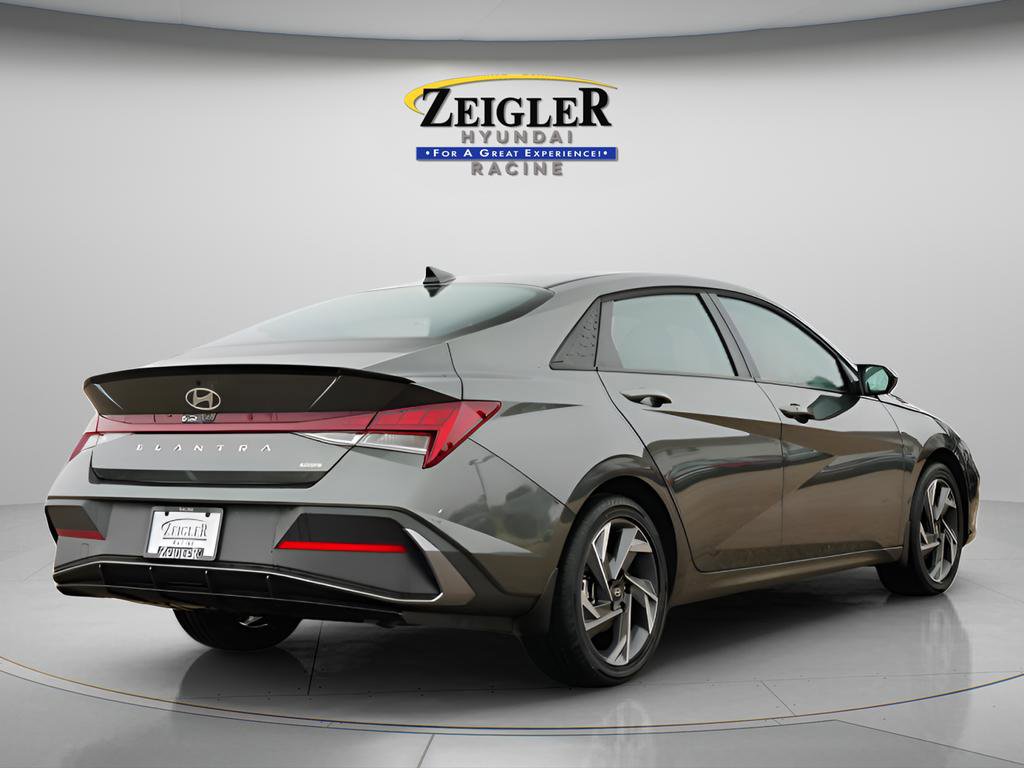 Certified 2025 Hyundai Elantra SEL FWD image 8