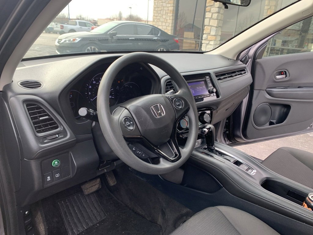Used 2019 Honda HR-V LX image 18