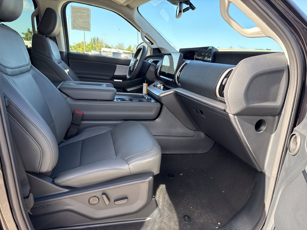 New 2026 Ford Expedition Max Active RWD image 23
