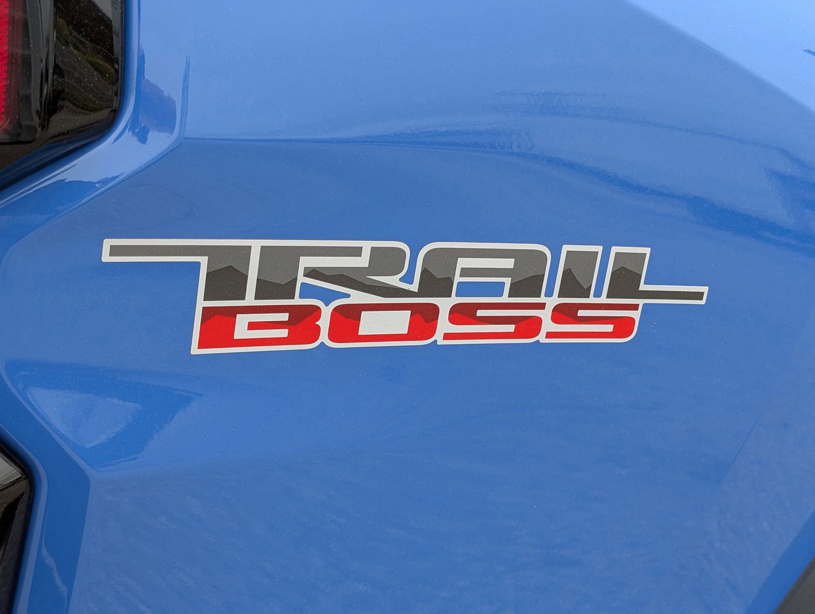 New 2025 Chevrolet Colorado Trail Boss w/ Midnight Edition image 7