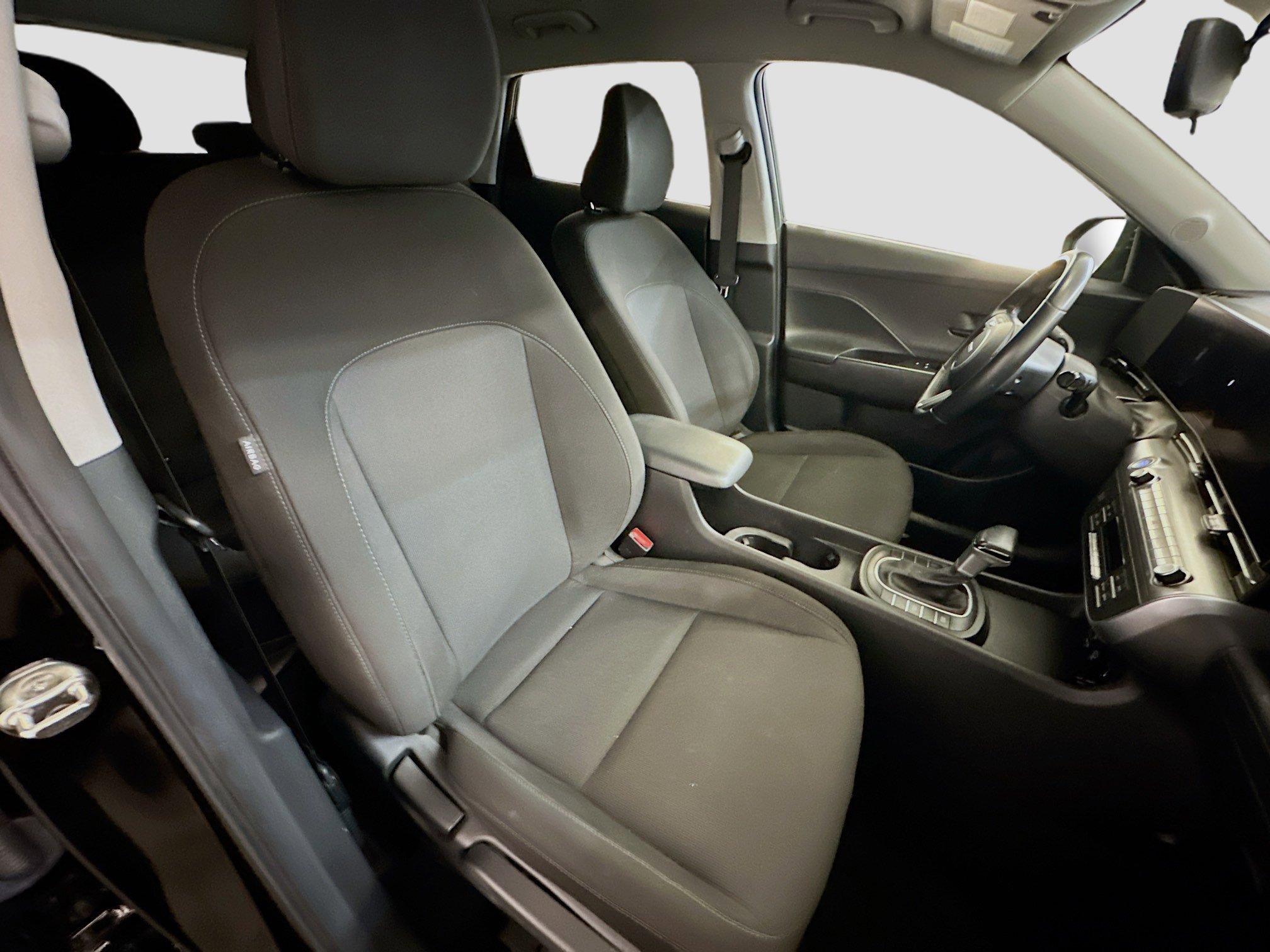 Used 2024 Hyundai Kona SEL image 31