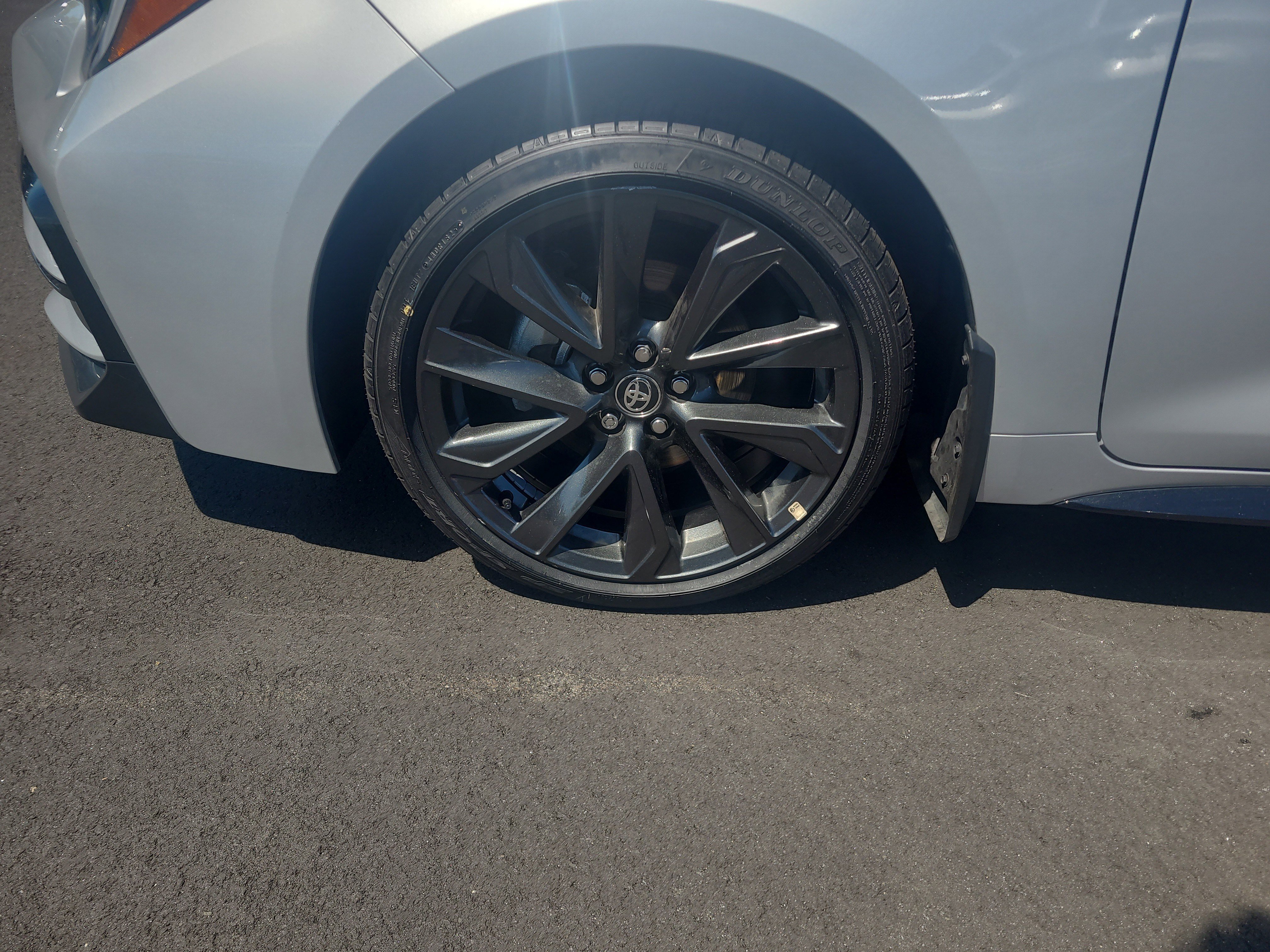 Certified 2025 Toyota Corolla SE w/ SE Premium Package FWD image 9