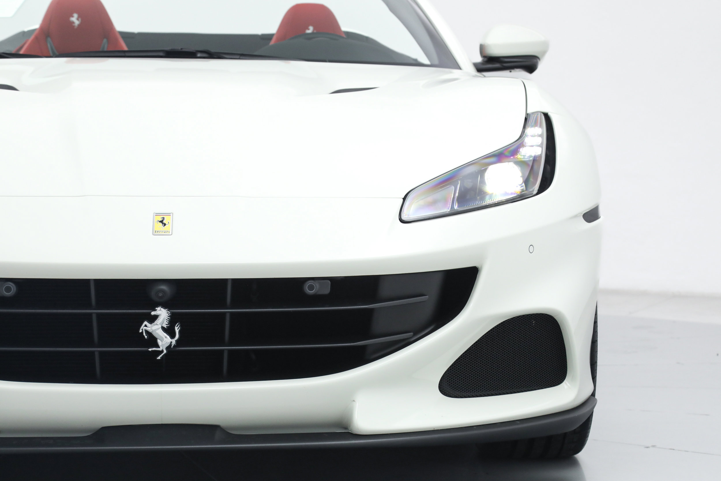 Certified 2022 Ferrari Portofino M RWD image 15