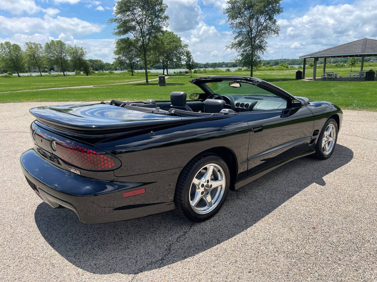 Used 1999 Pontiac Firebird Trans Am RWD image 22