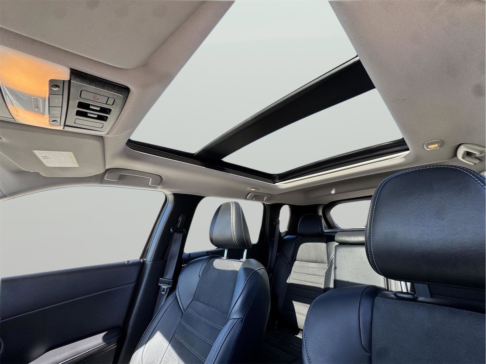 Used 2024 Mitsubishi Outlander SE image 23