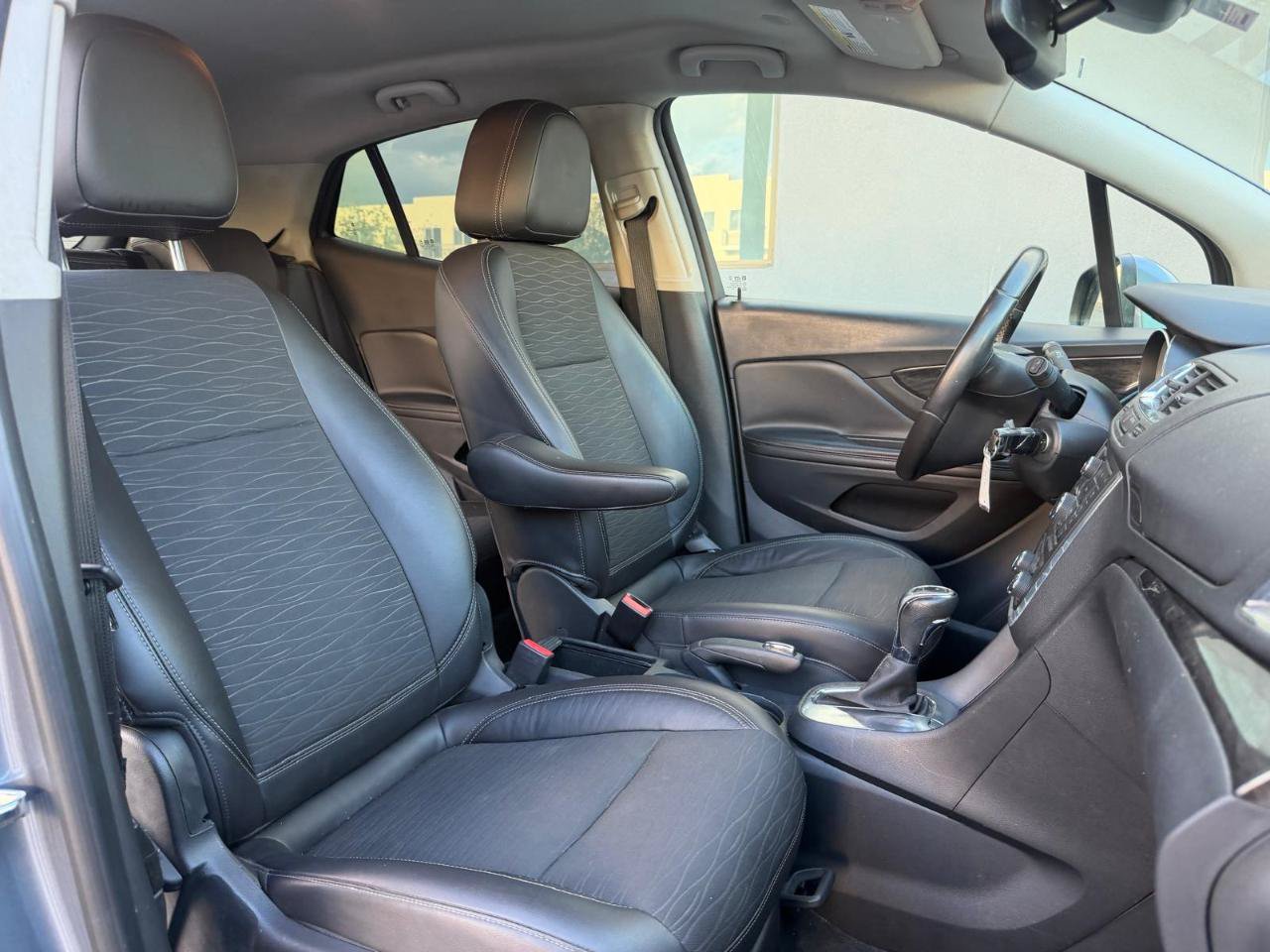 Used 2015 Buick Encore Convenience FWD image 9