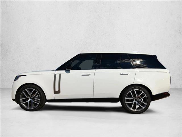 Used 2026 Land Rover Range Rover SE AWD/4WD image 9