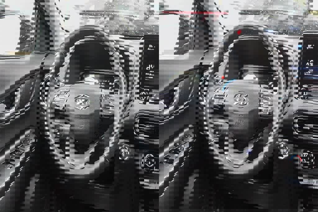 Certified 2022 Hyundai Kona Limited image 22