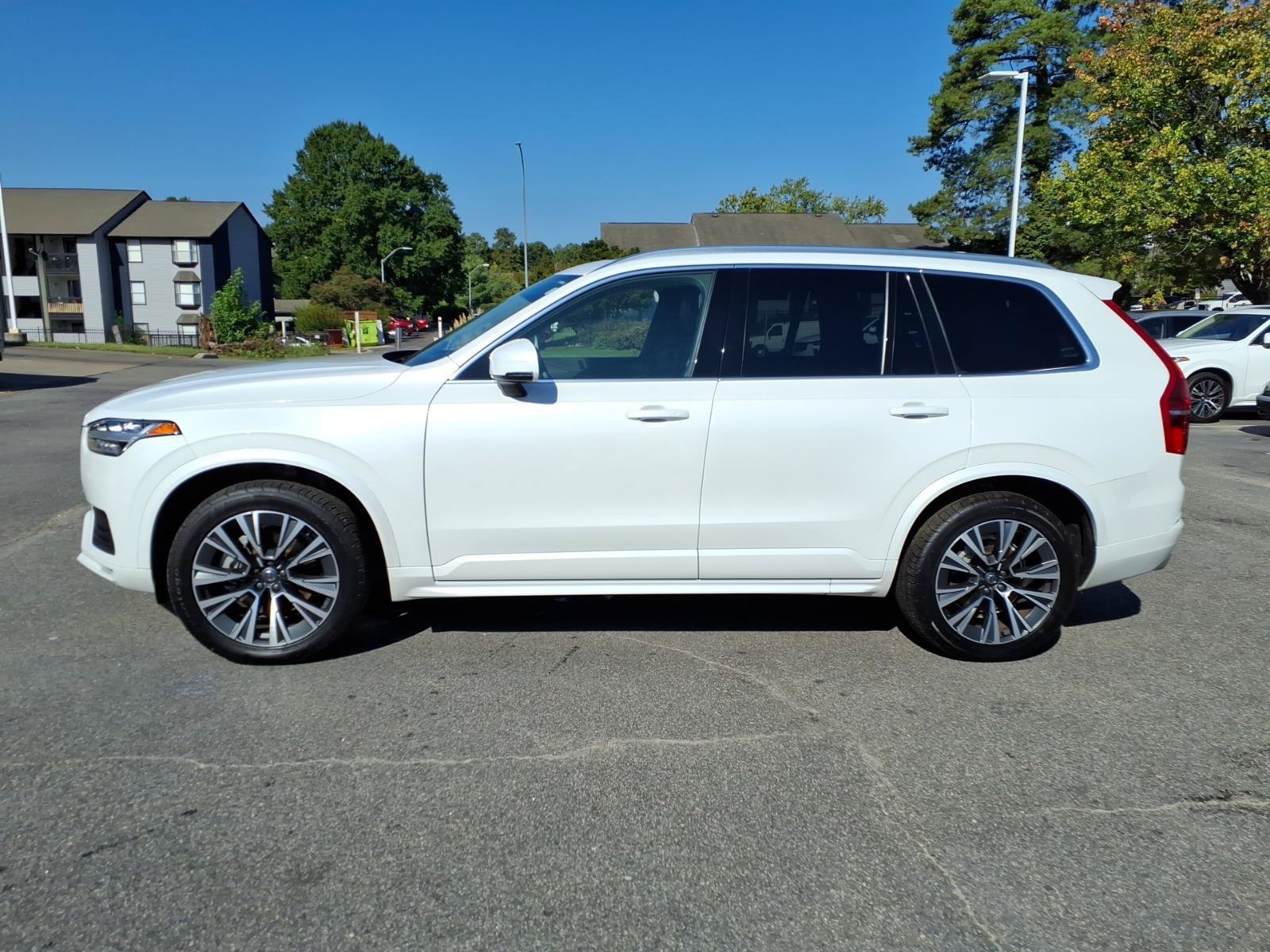 Used 2020 Volvo XC90 T5 Momentum w/ Protection Package Premier FWD image 7