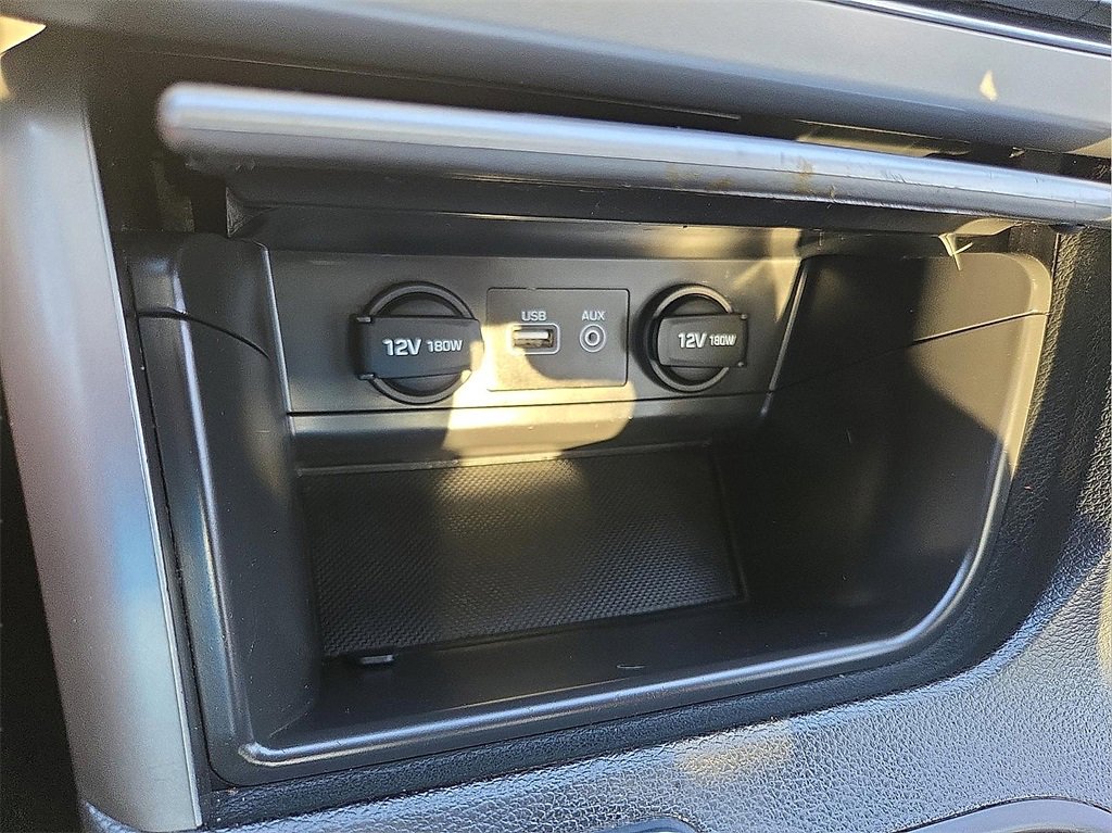 Used 2015 Hyundai Sonata Limited w/ Option Group 05 image 15