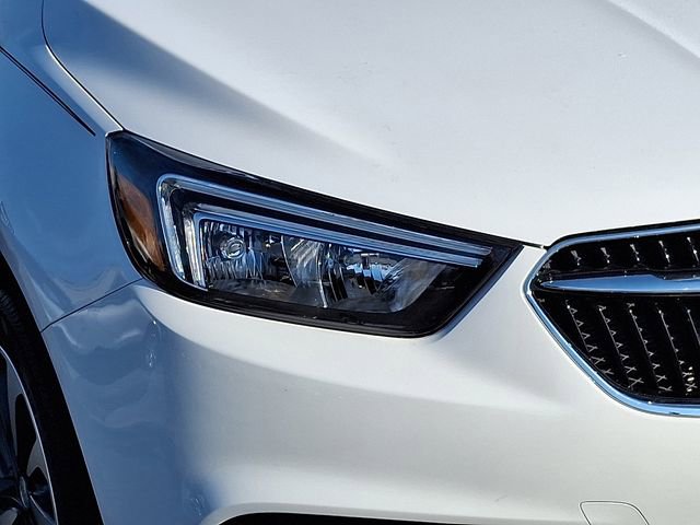 Used 2021 Buick Encore Preferred image 10