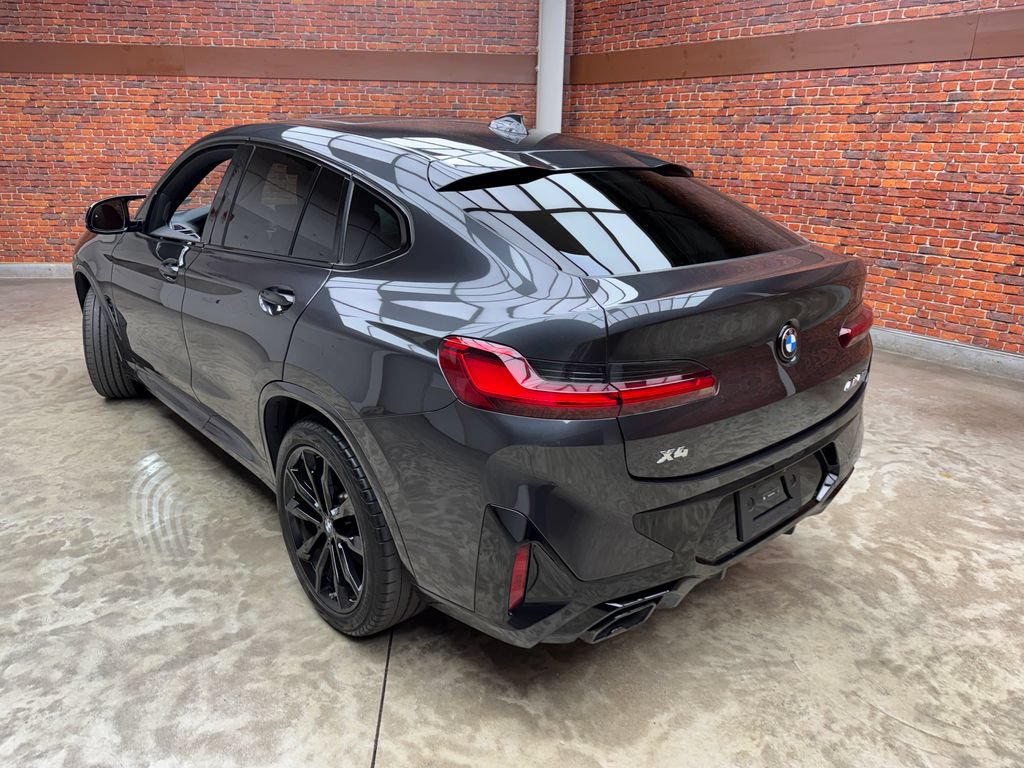 Used 2025 BMW X4 M40i AWD/4WD image 3
