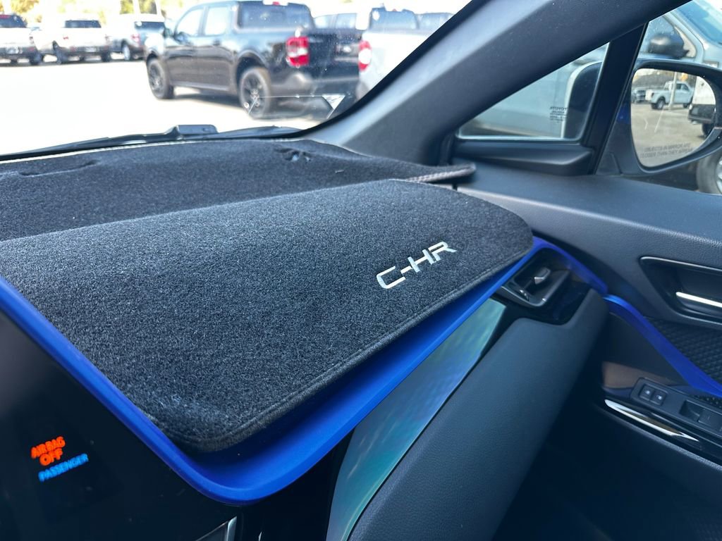 Used 2020 Toyota C-HR XLE image 60