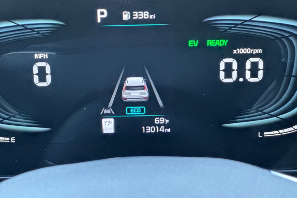 Used 2025 Kia Niro EX FWD image 26