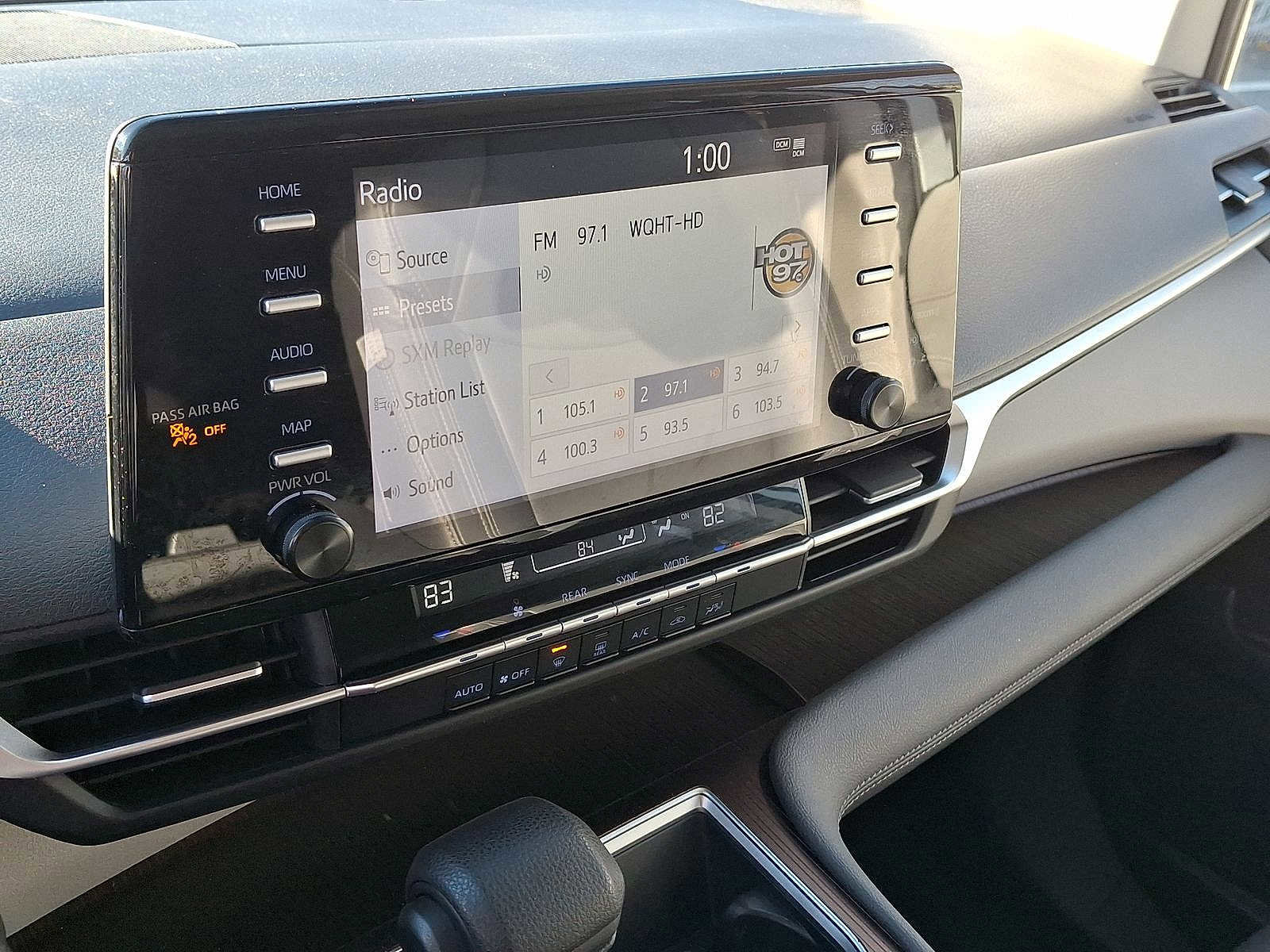 Used 2021 Toyota Sienna LE image 14