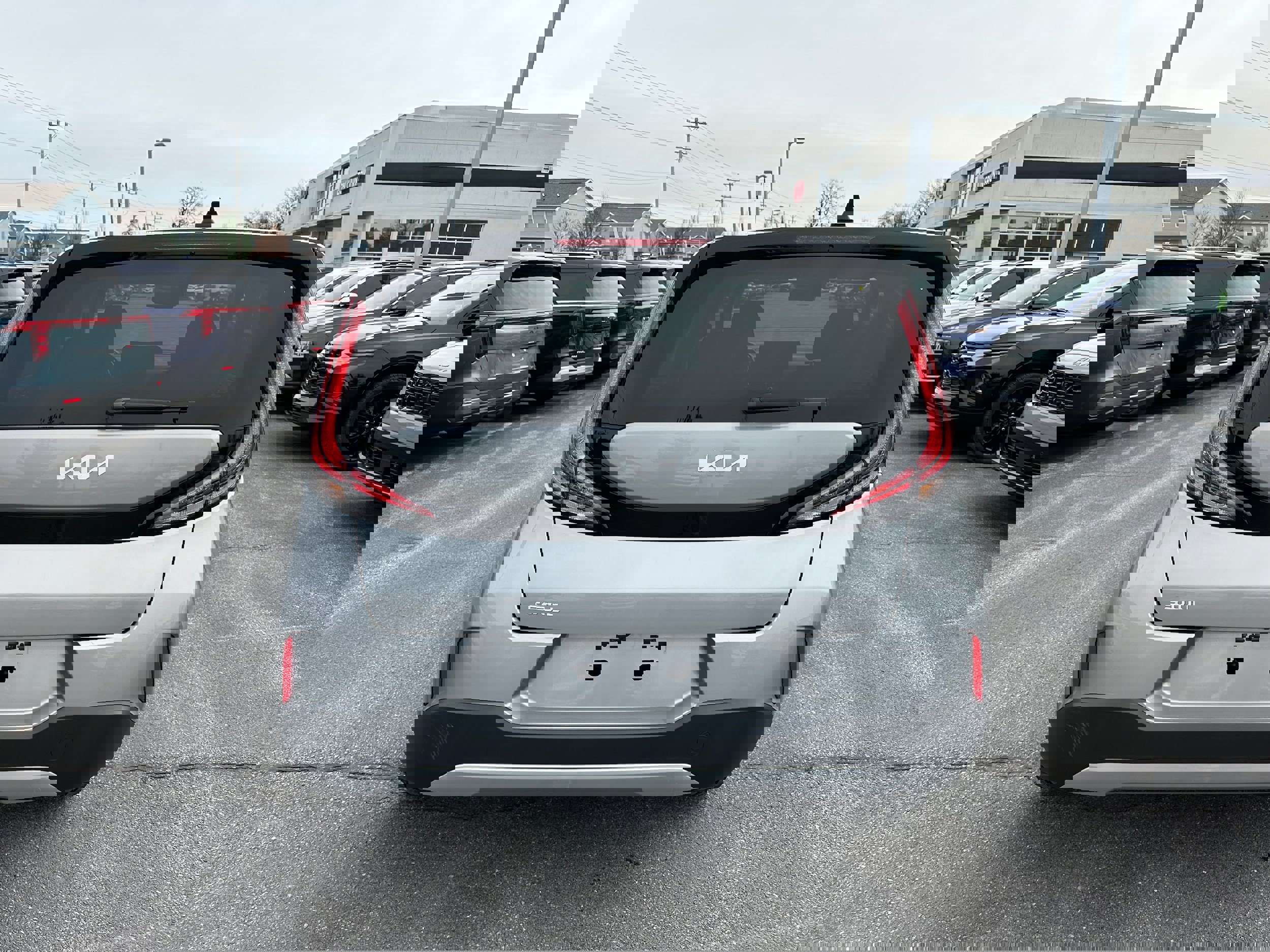 Used 2023 Kia Soul LX w/ LX Technology Package image 6