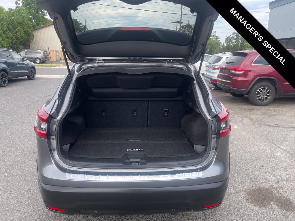Used 2020 Nissan Rogue Sport SV AWD/4WD image 14