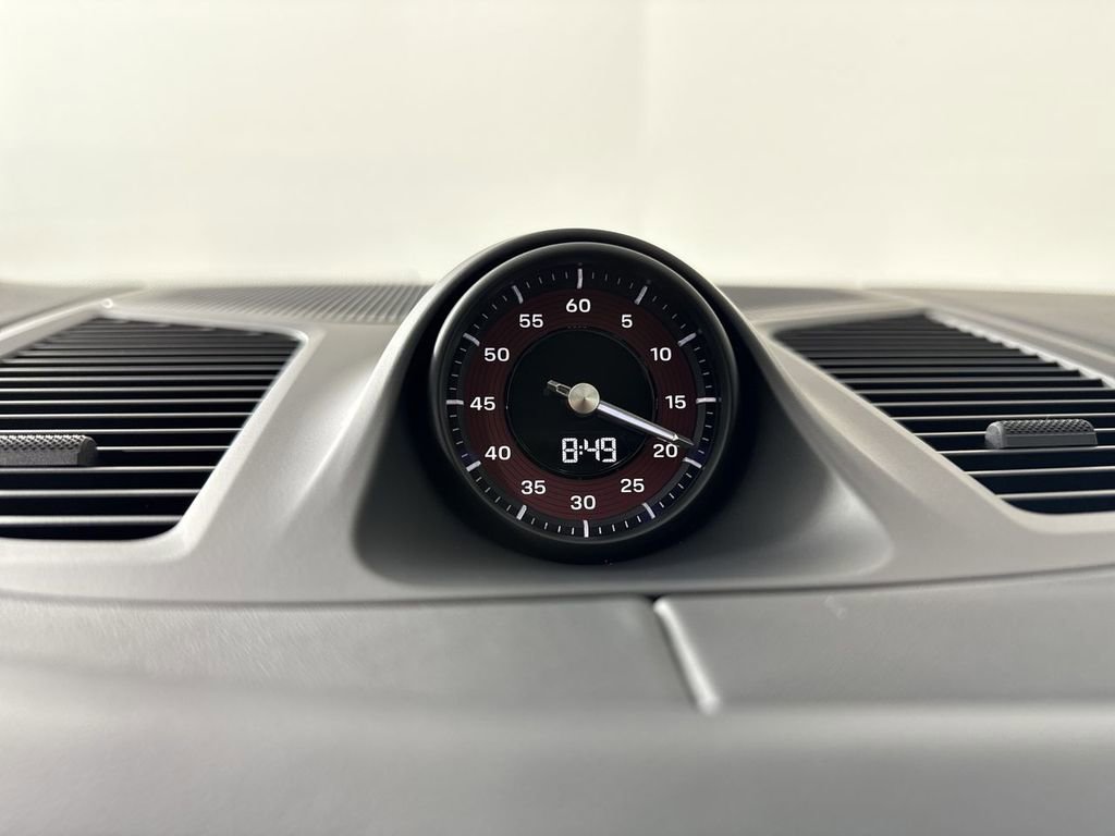 New 2026 Porsche Cayenne GTS image 29